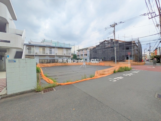 北東角地の為開放的な立地です!